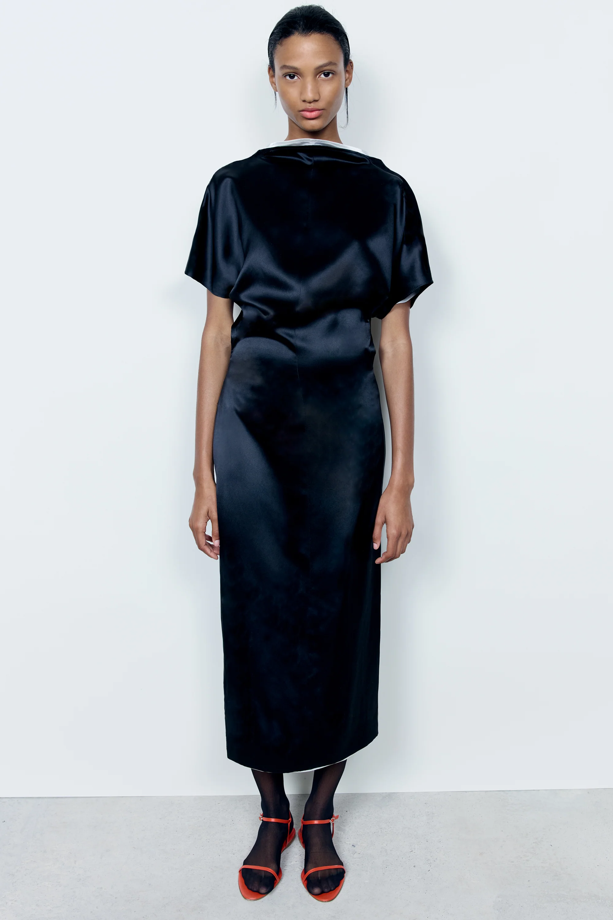 Aker Dress Black - Image 3