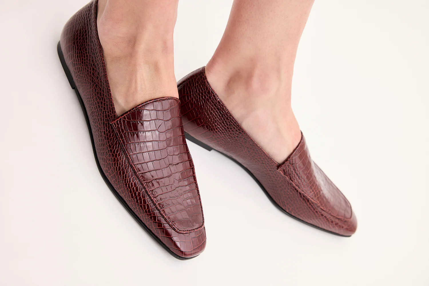 Cora Loafer Textured Burgundy - Image 4