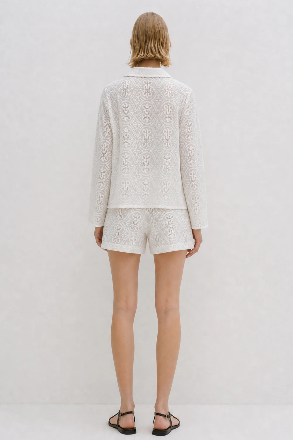 Mazie Short Embroidery White - Image 3