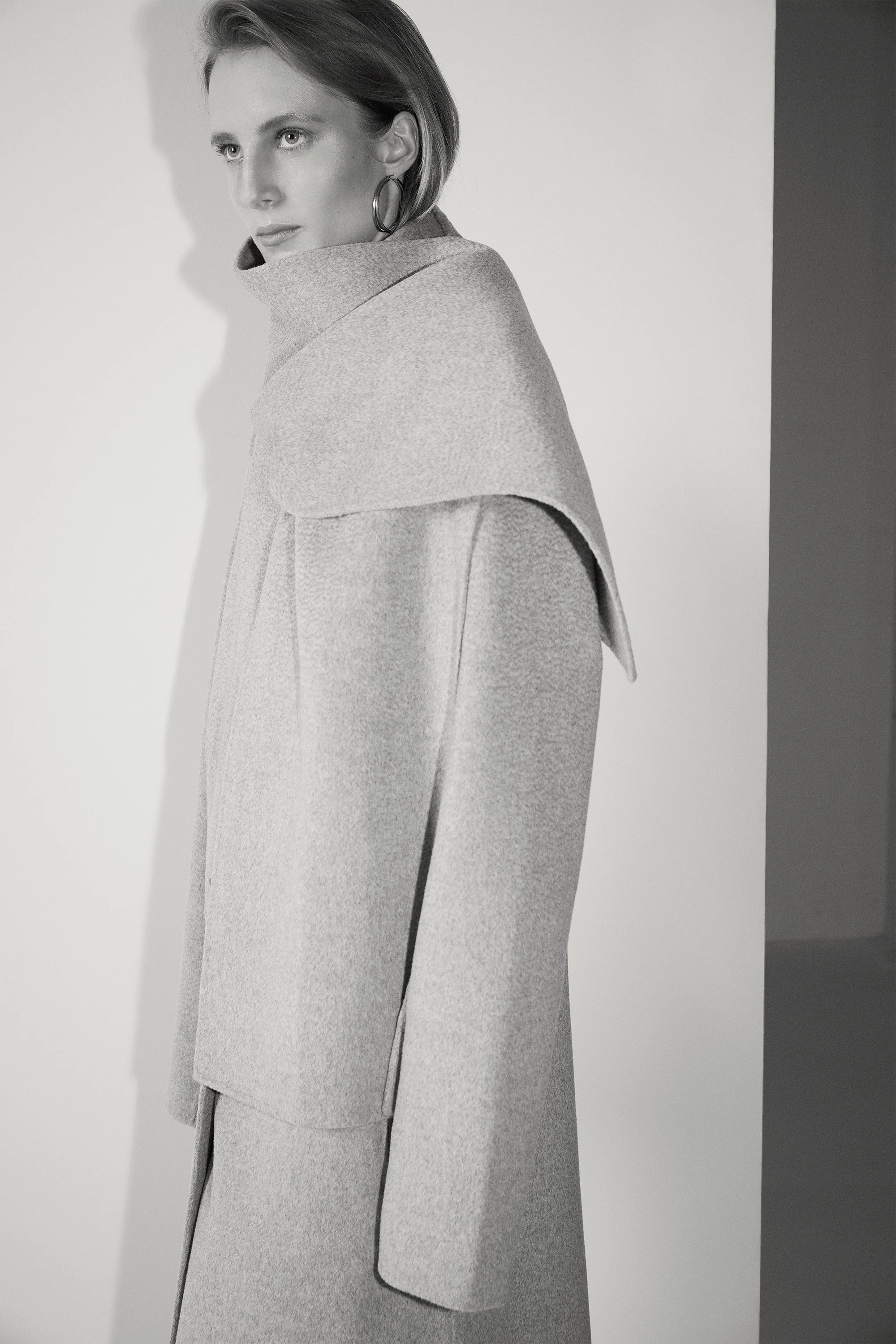 Mio Signature Scarf Coat Grey - Image 8