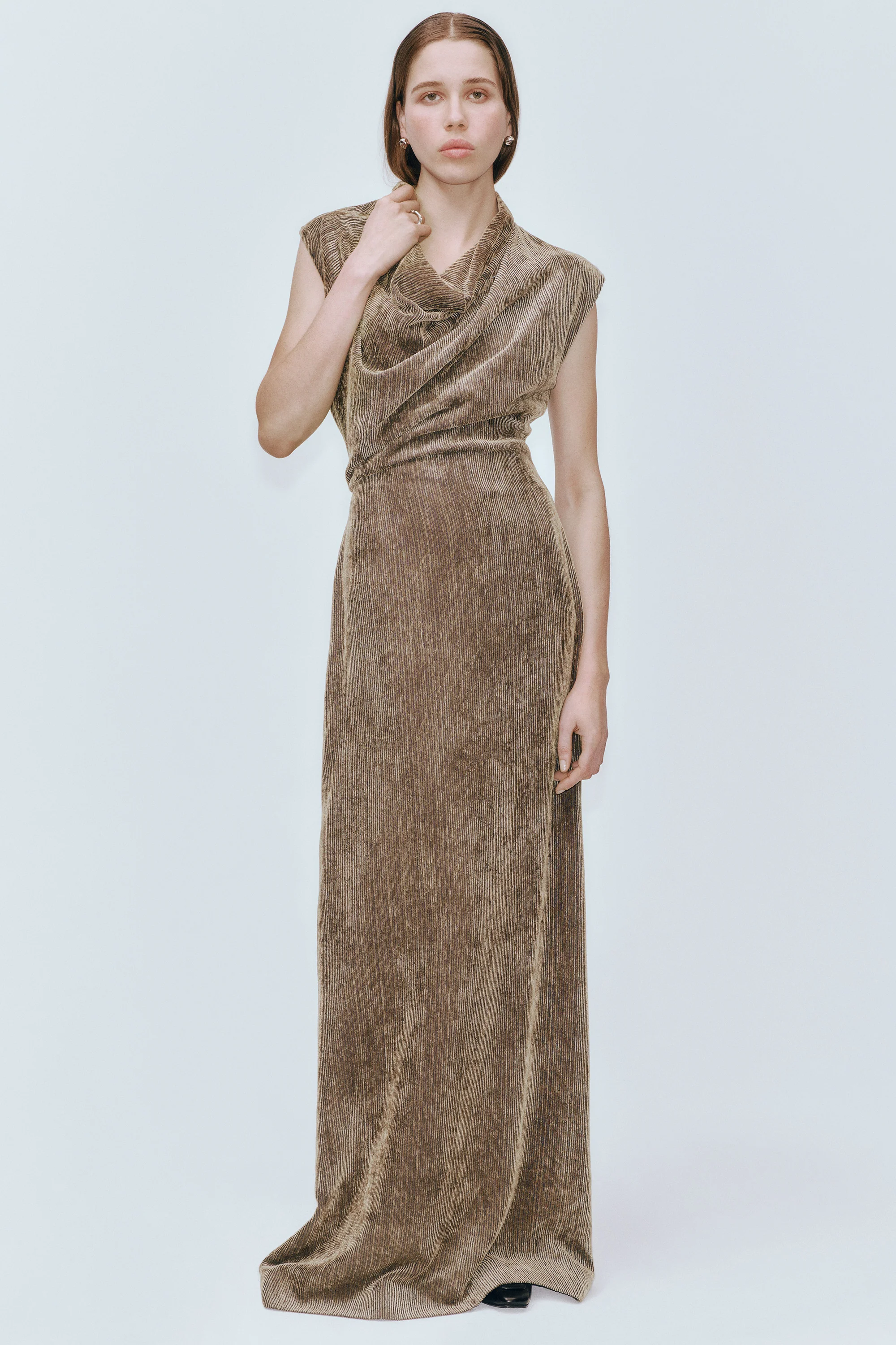Naeve Dress Khaki - Image 5